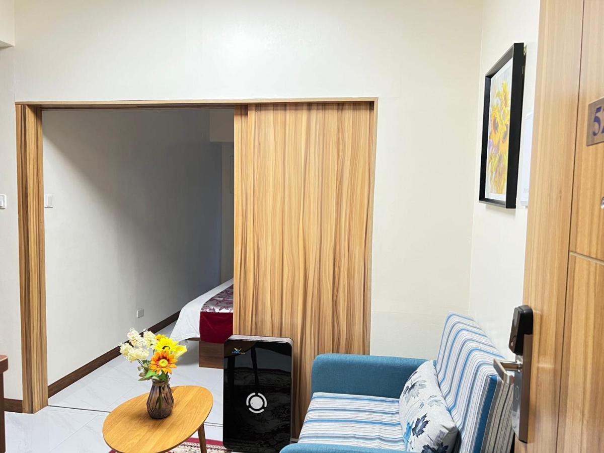 מנילה Grand Riviera Suites מראה חיצוני תמונה