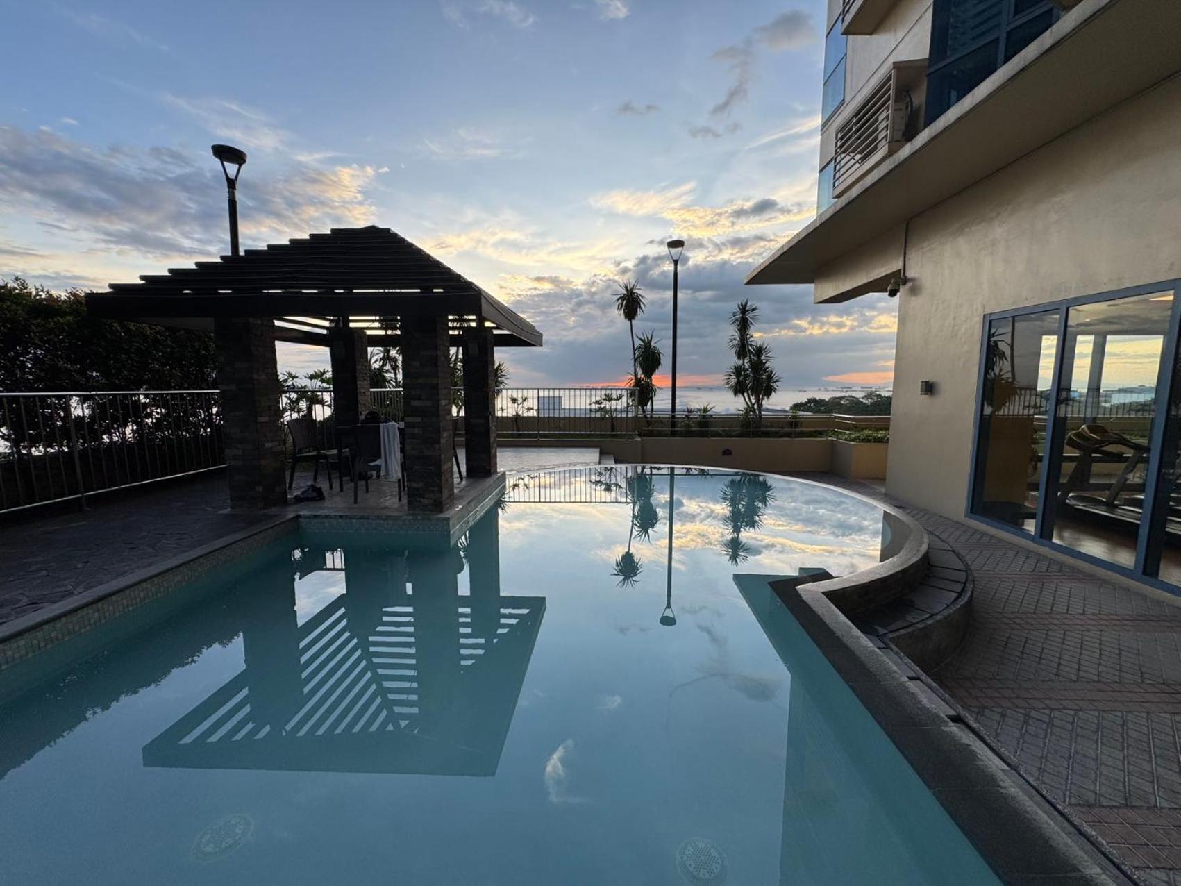 מנילה Grand Riviera Suites מראה חיצוני תמונה