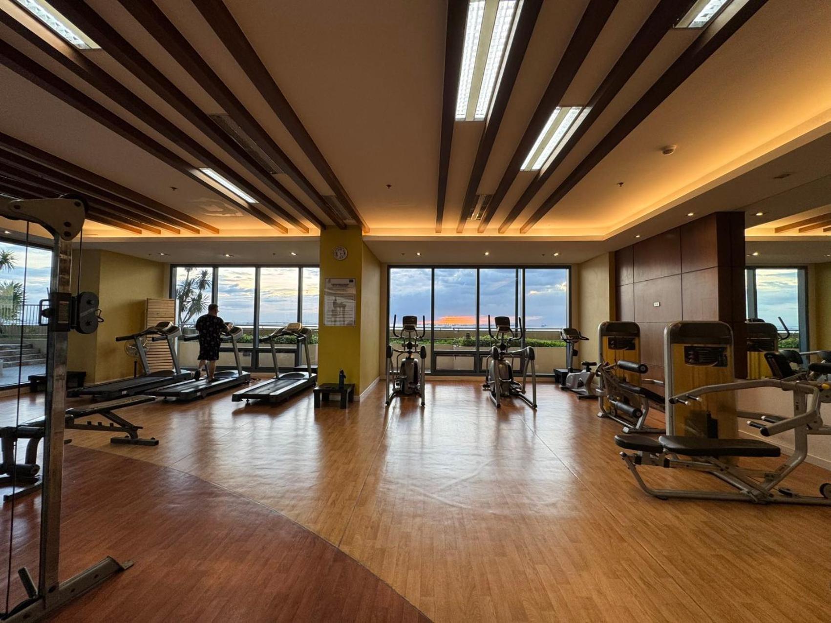 מנילה Grand Riviera Suites מראה חיצוני תמונה