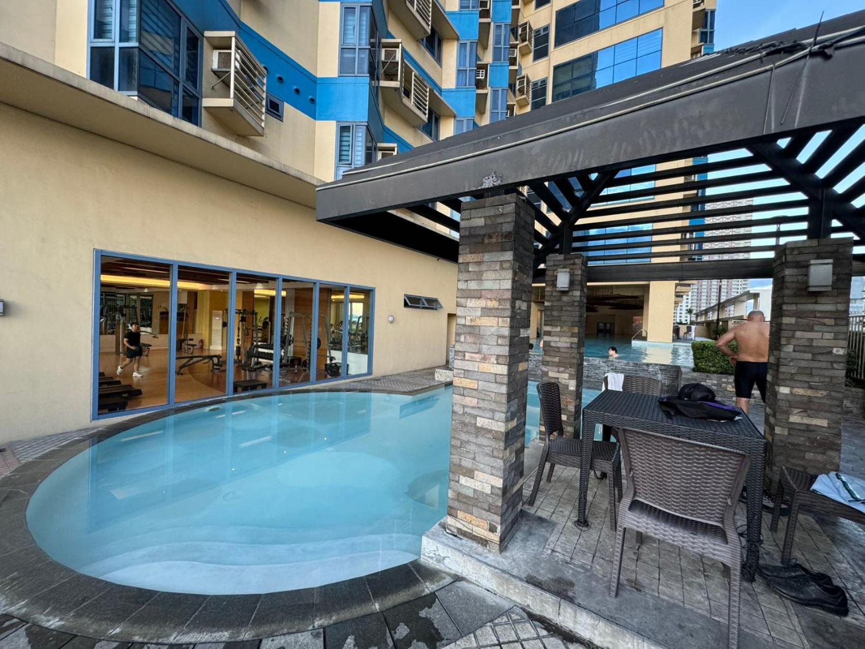 מנילה Grand Riviera Suites מראה חיצוני תמונה